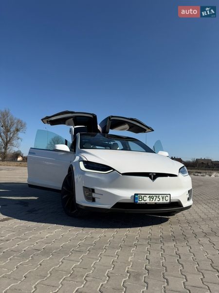Внедорожник / Кроссовер Tesla Model X 2016 в Львове