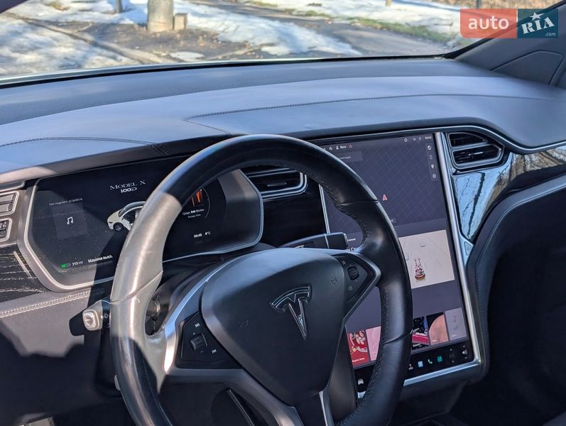 Позашляховик / Кросовер Tesla Model X 2017 в Києві