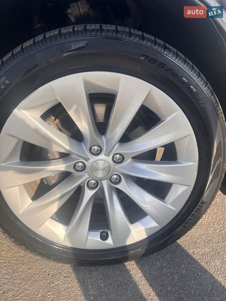 Позашляховик / Кросовер Tesla Model X 2016 в Бродах