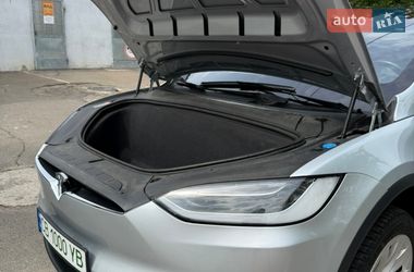 Внедорожник / Кроссовер Tesla Model X 2016 в Чернигове