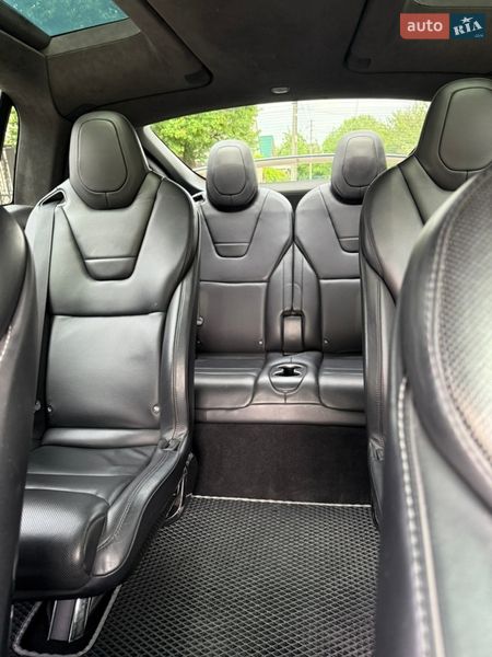 Внедорожник / Кроссовер Tesla Model X 2016 в Чернигове