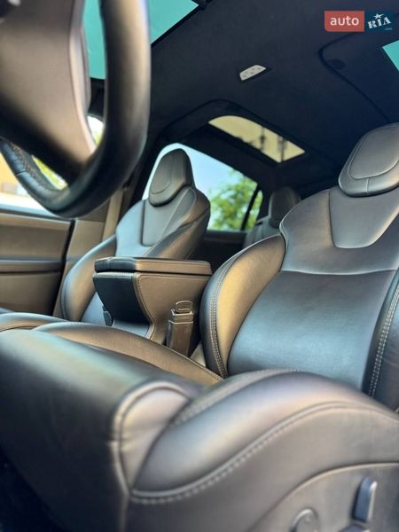 Внедорожник / Кроссовер Tesla Model X 2018 в Боярке