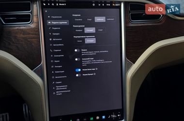 Позашляховик / Кросовер Tesla Model X 2017 в Кривому Розі