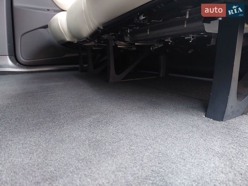 Внедорожник / Кроссовер Tesla Model X 2018 в Синельниково