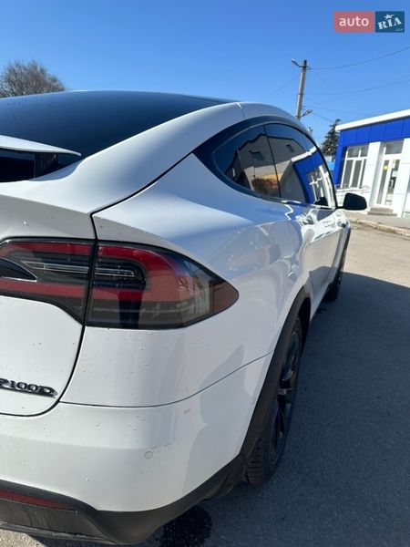 Внедорожник / Кроссовер Tesla Model X 2018 в Валках