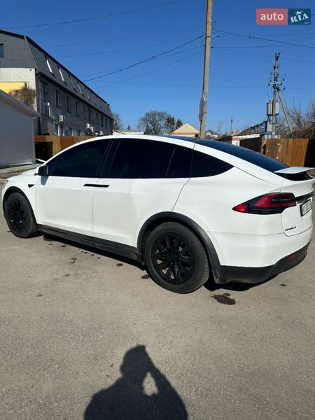 Внедорожник / Кроссовер Tesla Model X 2018 в Валках