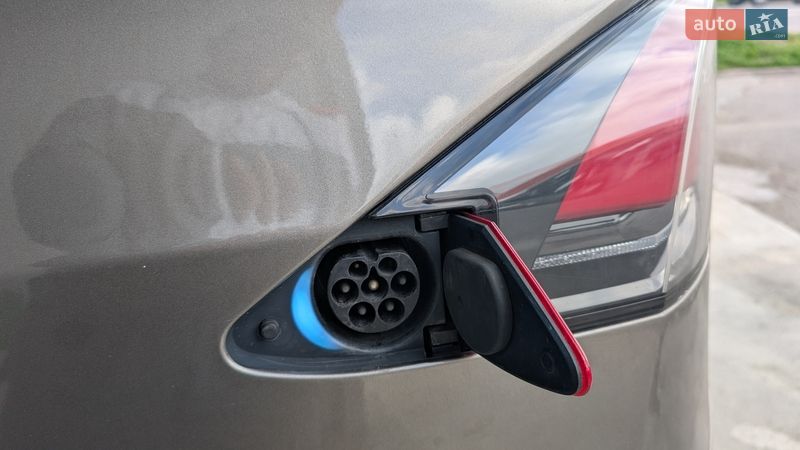 Внедорожник / Кроссовер Tesla Model X 2016 в Днепре