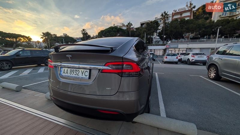 Внедорожник / Кроссовер Tesla Model X 2016 в Днепре