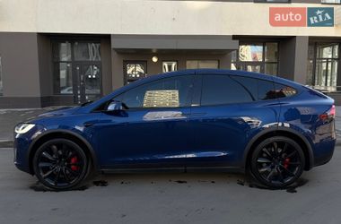 Внедорожник / Кроссовер Tesla Model X 2019 в Киеве
