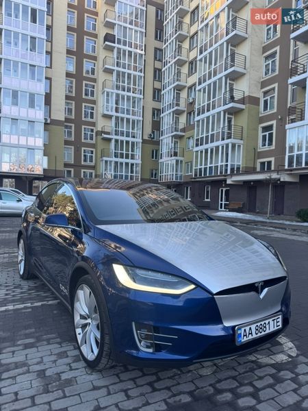 Tesla Model X 2018