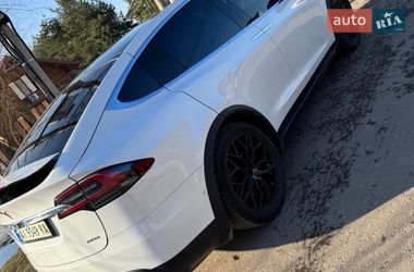 Внедорожник / Кроссовер Tesla Model X 2019 в Киеве