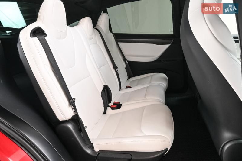 Внедорожник / Кроссовер Tesla Model X 2017 в Тернополе