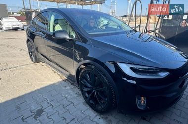Позашляховик / Кросовер Tesla Model X 2018 в Львові
