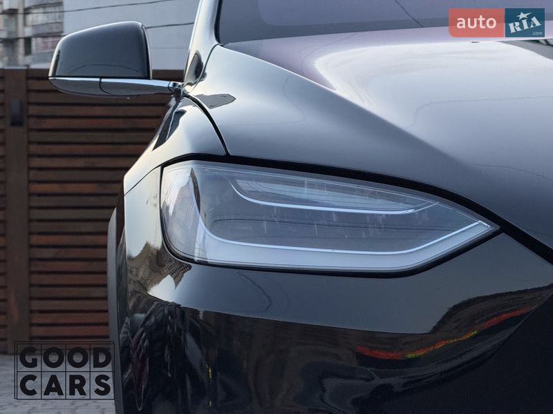 Внедорожник / Кроссовер Tesla Model X 2019 в Одессе