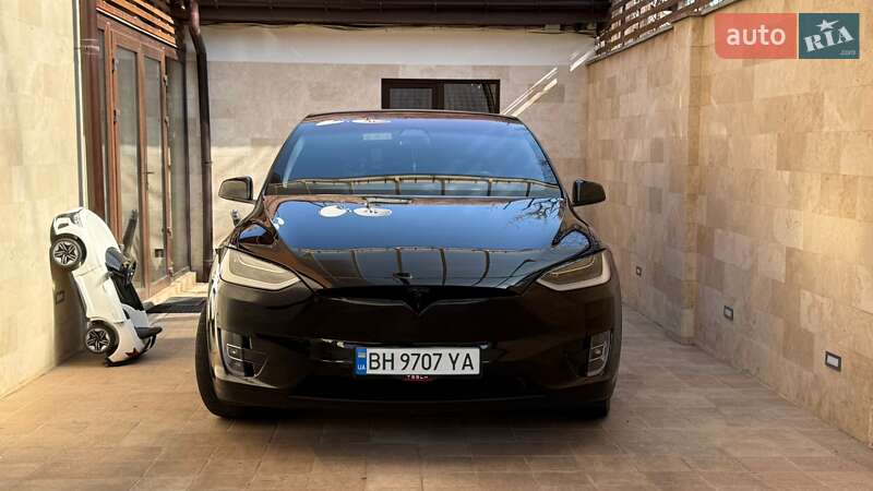 Внедорожник / Кроссовер Tesla Model X 2018 в Одессе