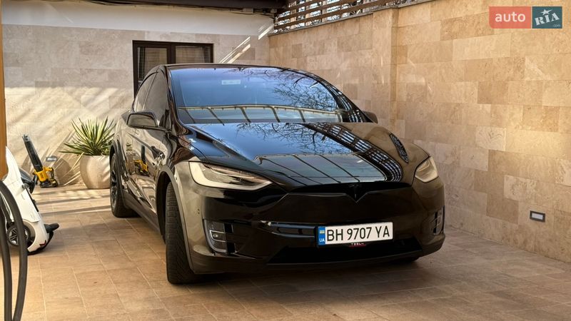 Внедорожник / Кроссовер Tesla Model X 2018 в Одессе