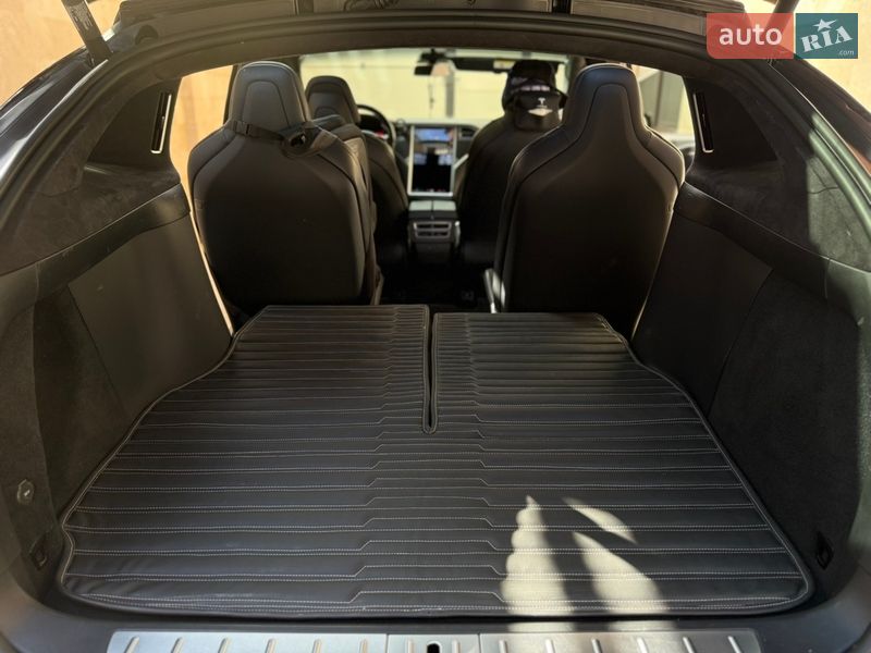 Внедорожник / Кроссовер Tesla Model X 2018 в Одессе