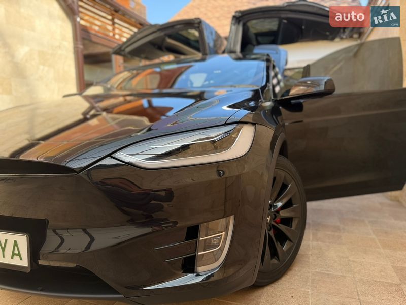 Внедорожник / Кроссовер Tesla Model X 2018 в Одессе