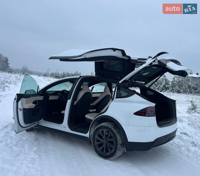 Позашляховик / Кросовер Tesla Model X 2024 в Києві фото 22 Позашляховик / Кросовер Tesla Model X 2024 в Києві