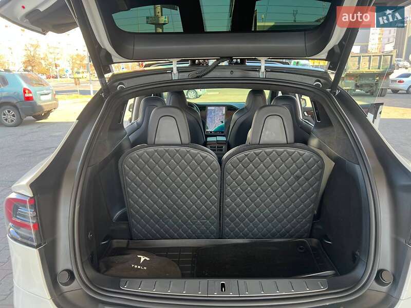 Внедорожник / Кроссовер Tesla Model X 2019 в Одессе