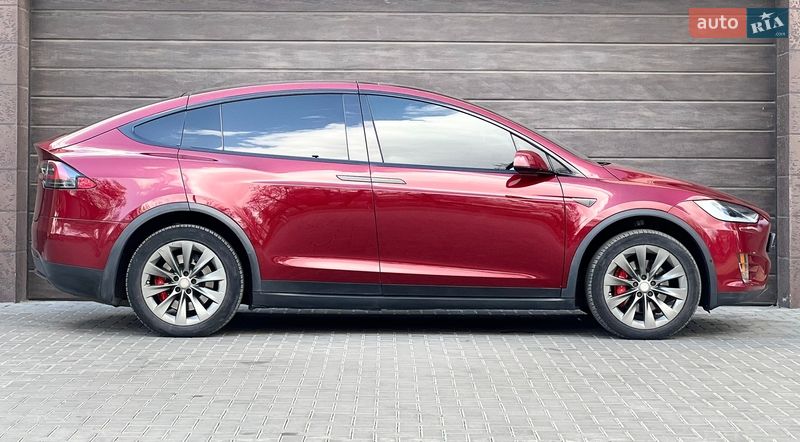 Внедорожник / Кроссовер Tesla Model X 2016 в Николаеве
