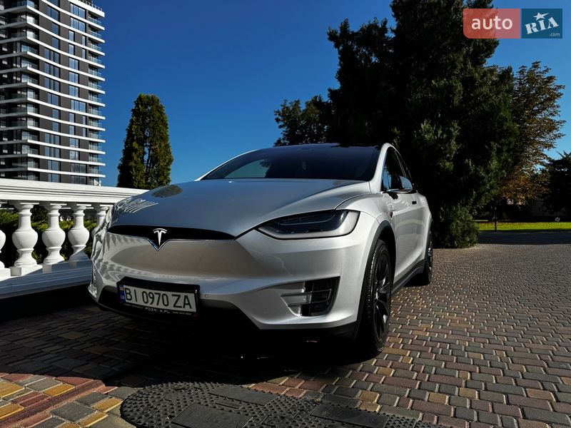 Позашляховик / Кросовер Tesla Model X 2016 в Одесі