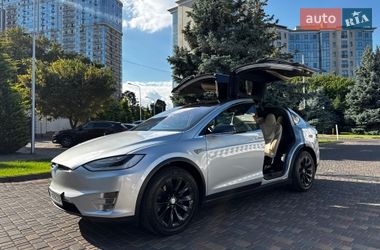 Позашляховик / Кросовер Tesla Model X 2016 в Одесі