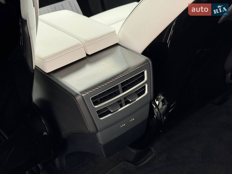 Позашляховик / Кросовер Tesla Model X 2016 в Луцьку