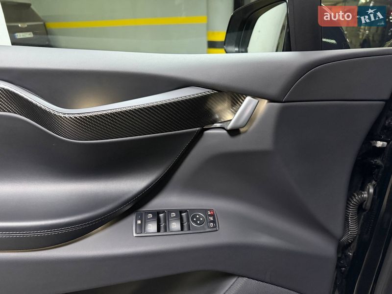 Внедорожник / Кроссовер Tesla Model X 2020 в Киеве