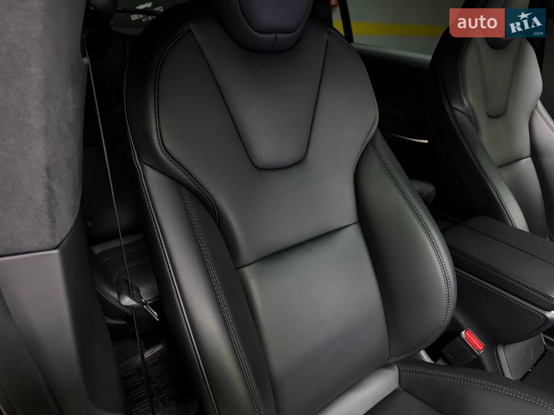 Внедорожник / Кроссовер Tesla Model X 2020 в Киеве