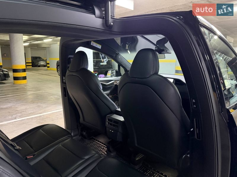 Внедорожник / Кроссовер Tesla Model X 2020 в Киеве