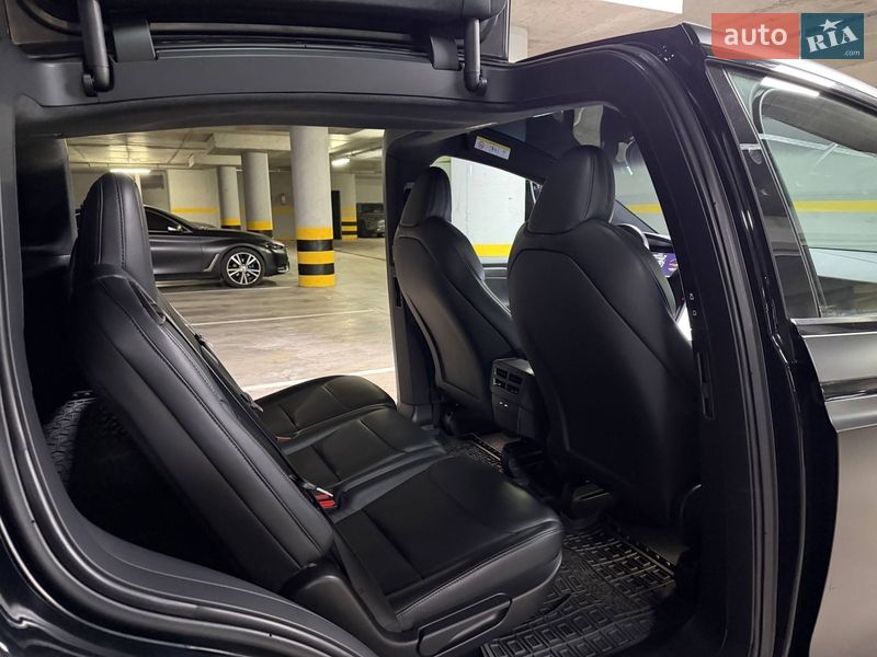 Внедорожник / Кроссовер Tesla Model X 2020 в Киеве