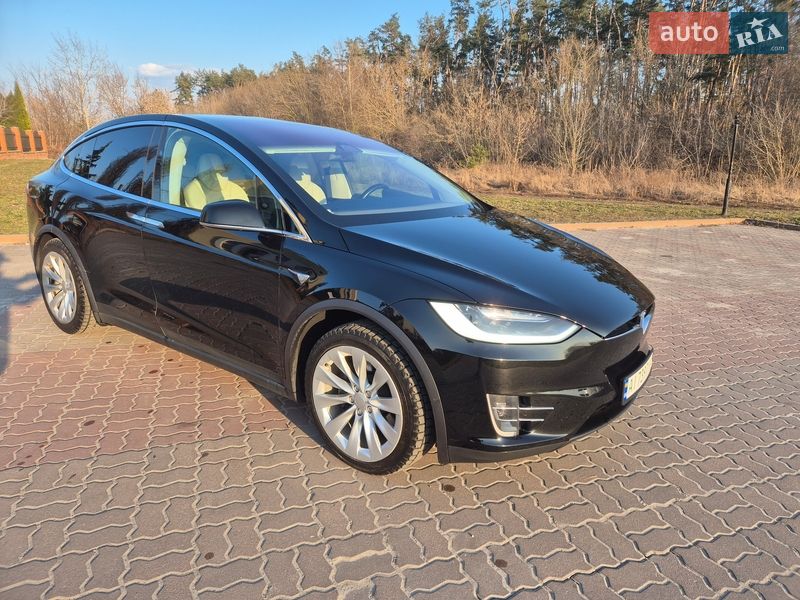 Внедорожник / Кроссовер Tesla Model X 2018 в Киеве