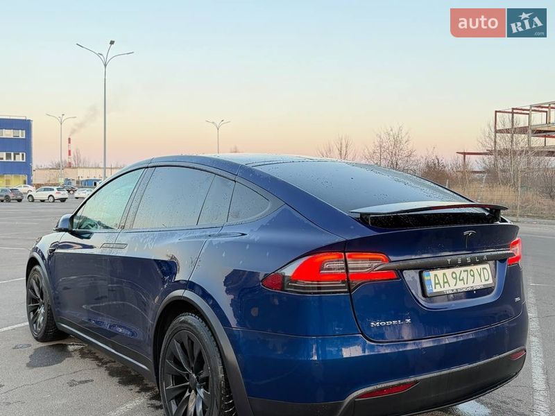 Внедорожник / Кроссовер Tesla Model X 2016 в Киеве