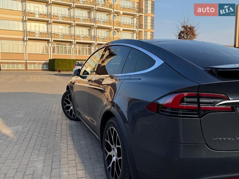 Позашляховик / Кросовер Tesla Model X 2018 в Львові фото 7 Позашляховик / Кросовер Tesla Model X 2018 в Львові