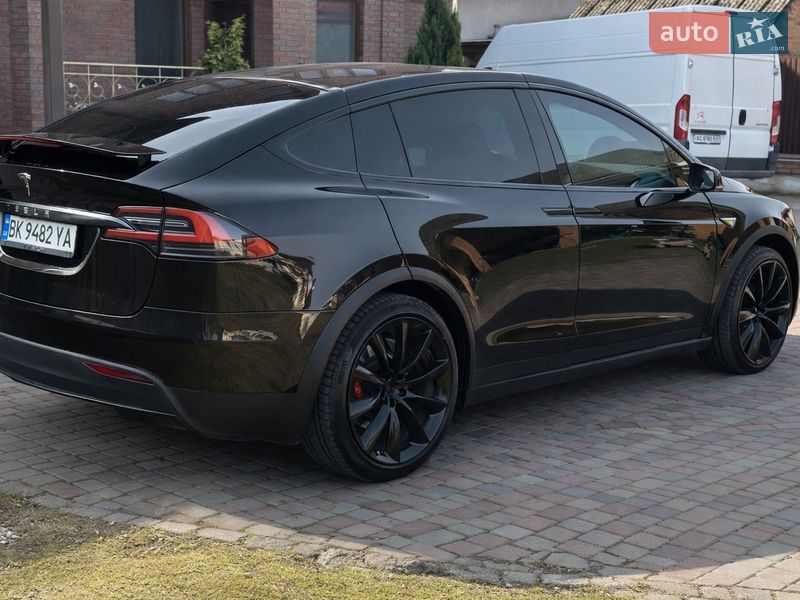 Внедорожник / Кроссовер Tesla Model X 2016 в Владимире фото 6 Внедорожник / Кроссовер Tesla Model X 2016 в Владимире