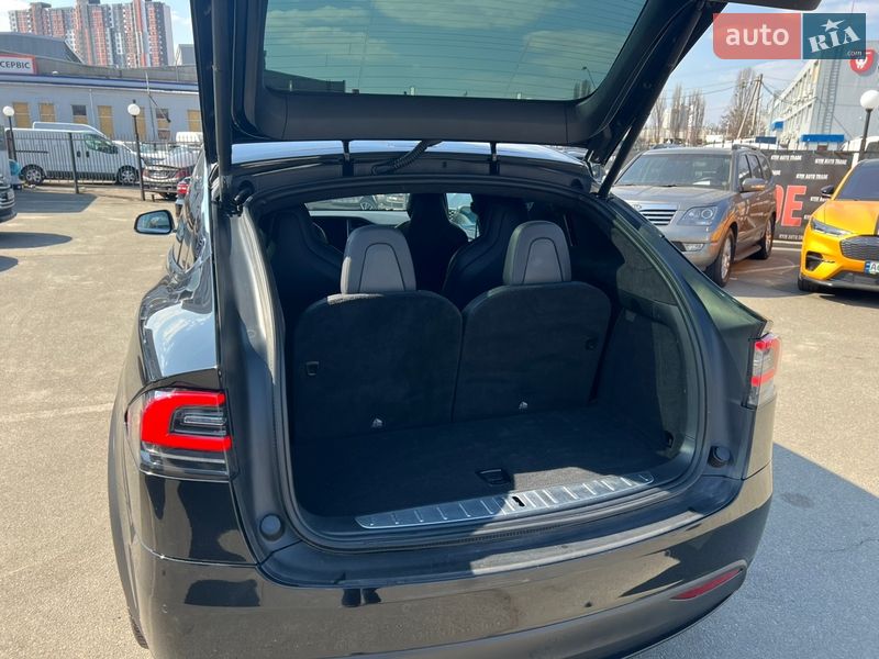 Позашляховик / Кросовер Tesla Model X 2018 в Києві
