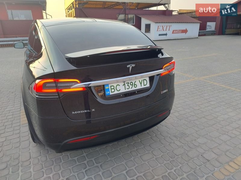 Позашляховик / Кросовер Tesla Model X 2016 в Львові фото 9 Позашляховик / Кросовер Tesla Model X 2016 в Львові