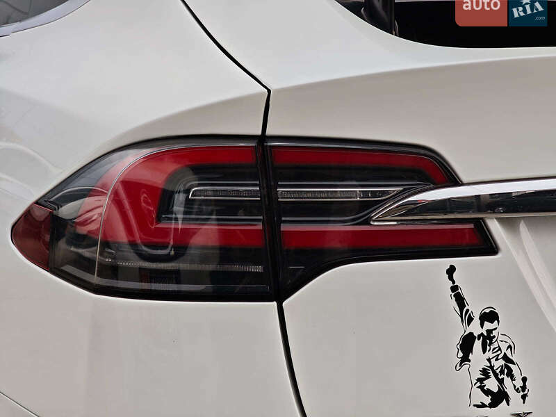 Внедорожник / Кроссовер Tesla Model X 2016 в Харькове