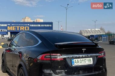 Позашляховик / Кросовер Tesla Model X 2016 в Києві