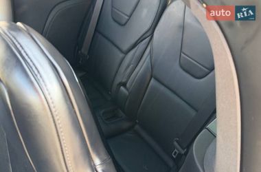 Позашляховик / Кросовер Tesla Model X 2016 в Києві