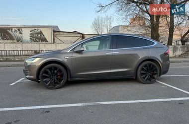 Внедорожник / Кроссовер Tesla Model X 2016 в Киеве