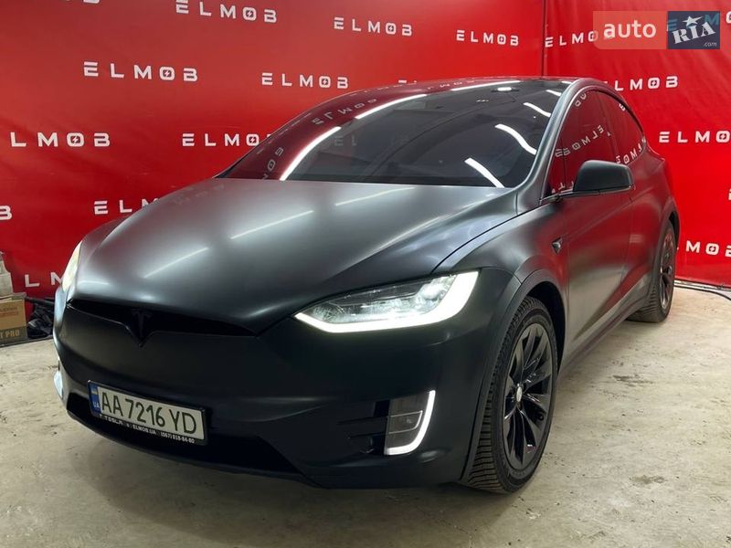 Tesla Model X 2018