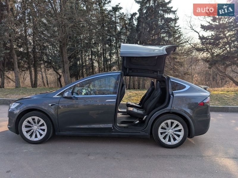 Позашляховик / Кросовер Tesla Model X 2020 в Києві
