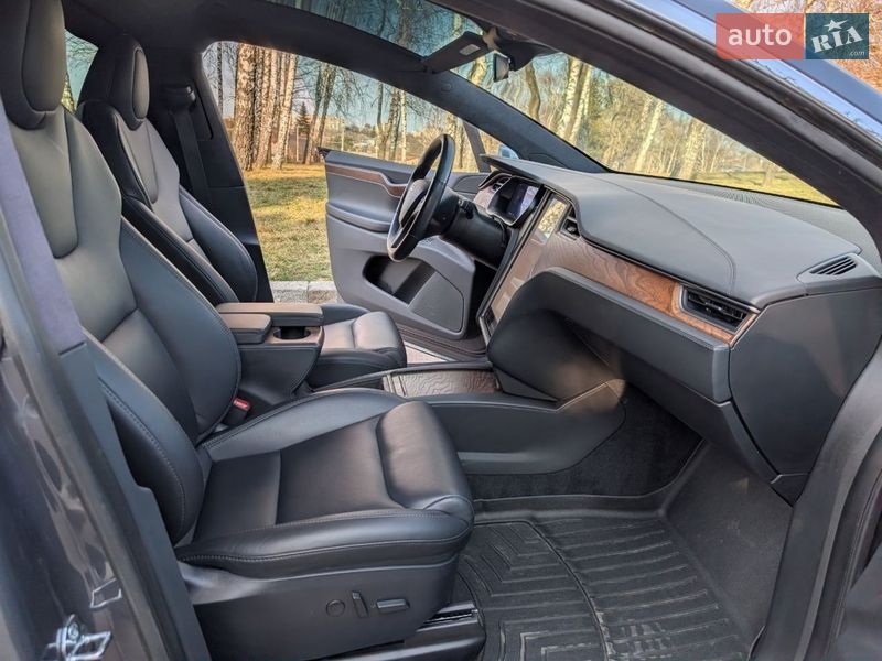 Позашляховик / Кросовер Tesla Model X 2020 в Києві