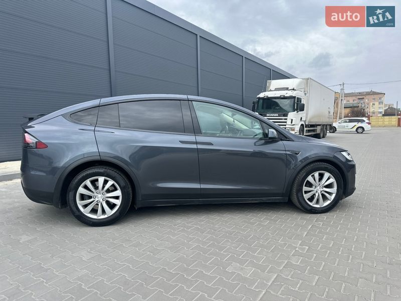 Внедорожник / Кроссовер Tesla Model X 2016 в Белой Церкви