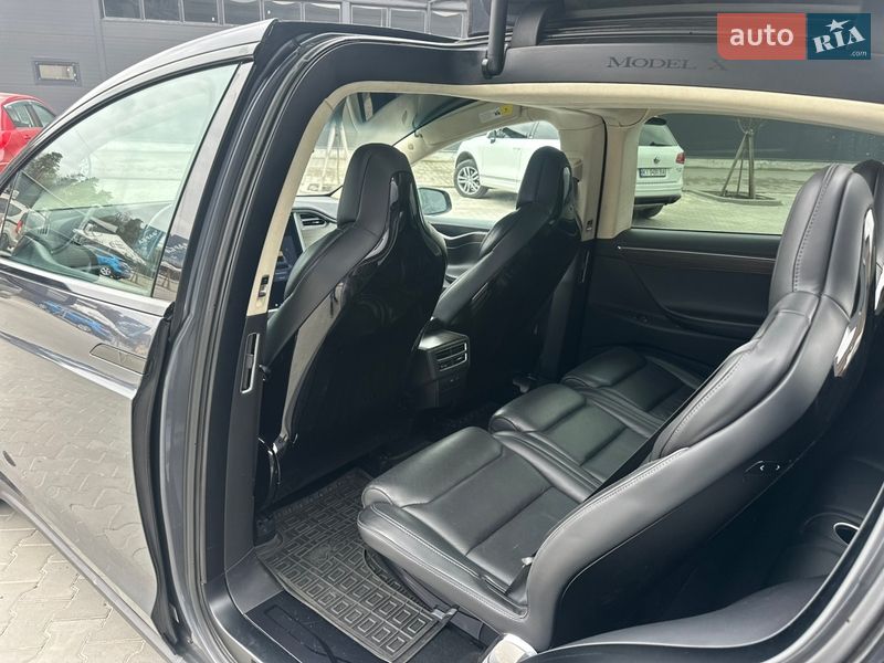 Внедорожник / Кроссовер Tesla Model X 2016 в Белой Церкви