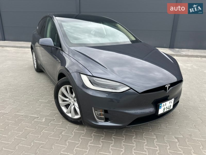 Внедорожник / Кроссовер Tesla Model X 2016 в Белой Церкви
