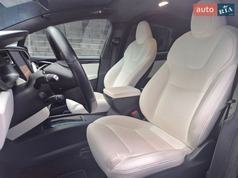 Внедорожник / Кроссовер Tesla Model X 2020 в Коломые