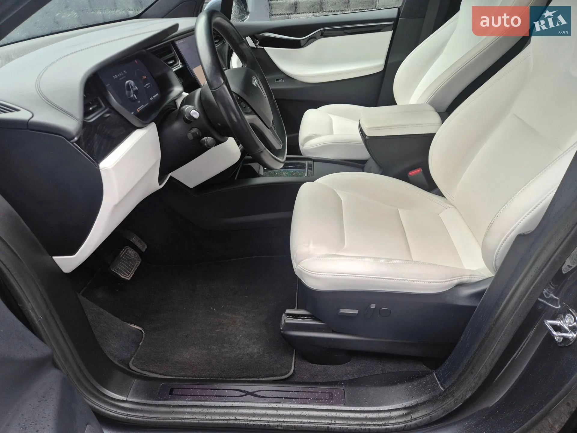 2020 Tesla Model X - мініатюра 23